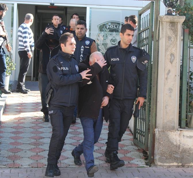 'Guten Morgen' Operasyonunda Gözaltına Alınan Şüpheliler İfade Veriyor 3