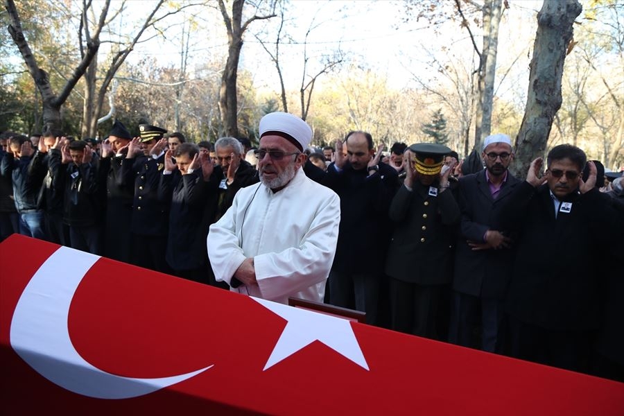 Konya'daki Şehit Polis Son Yolculuğuna Uğurlandı 12