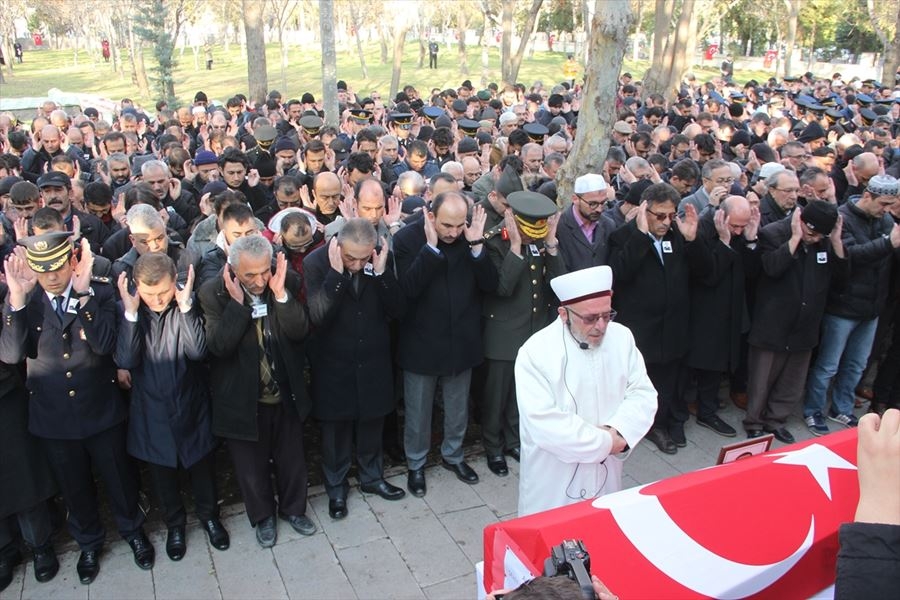 Konya'daki Şehit Polis Son Yolculuğuna Uğurlandı 5