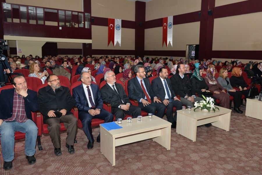 Karaman'da 'Toplumsal Cinsiyet Adaleti' Konulu Konferans Düzenlendi 3