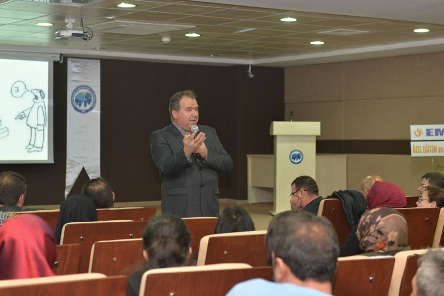 KMÜ’de ‘Özel Eğitim Günleri’ Konulu Panel Düzenlendi 5