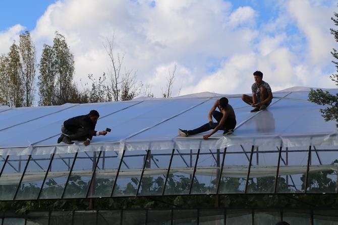 Antalya'da Hortum Seraları Vurdu 6