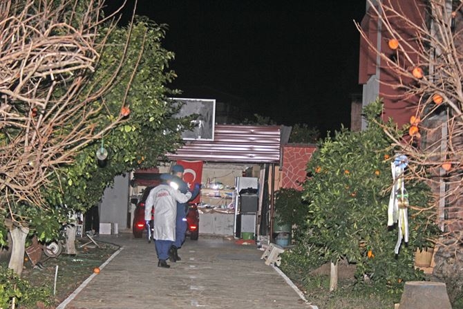 Antalya'da Emekli Albay Evinde Ölü Bulundu 4