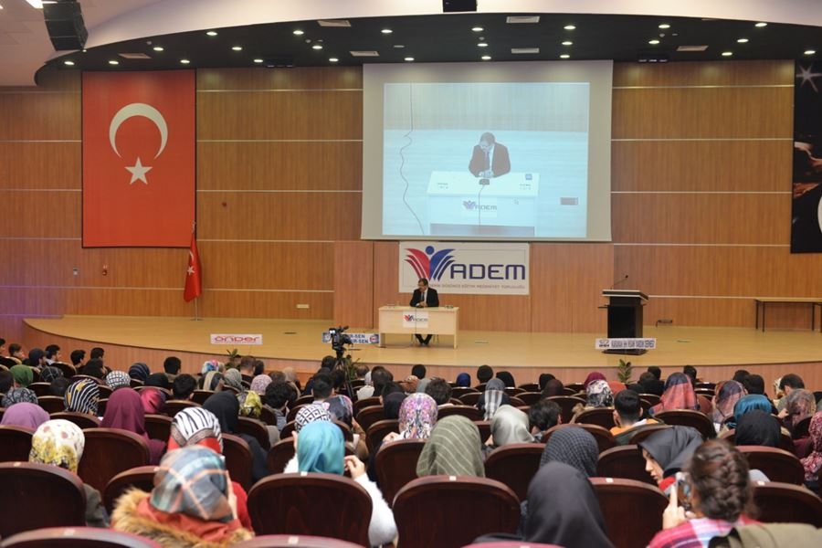 Hayati İnanç KMÜ Öğrencileriyle Buluştu 1