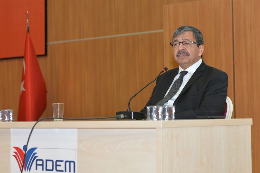 Hayati İnanç KMÜ Öğrencileriyle Buluştu 3