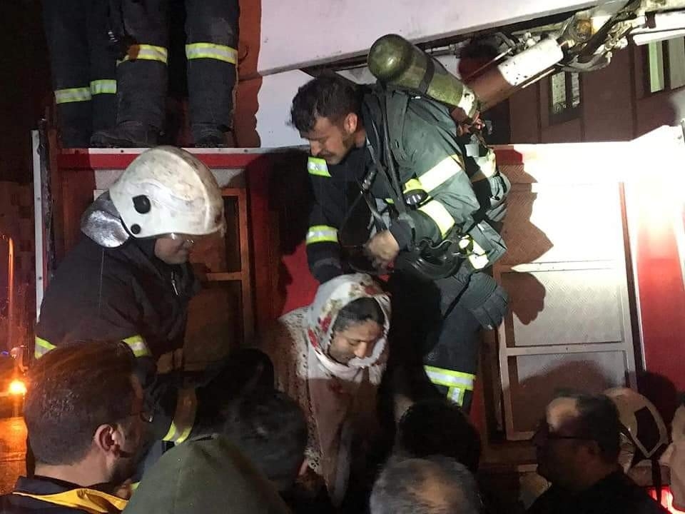 Aksaray’da Korkutan Yangın: 32 Kişi Mahsur Kaldı 11