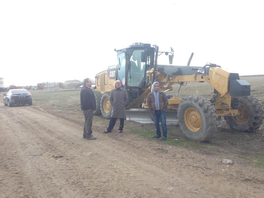 Karaman'da Köy Yollarındaki Kumlama Çalışmaları Devam Ediyor 3