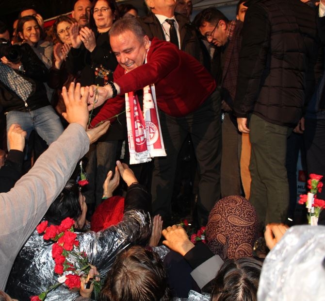 CHP'nin Antalya Adayı Böcek’e Coşkulu Karşılama 7