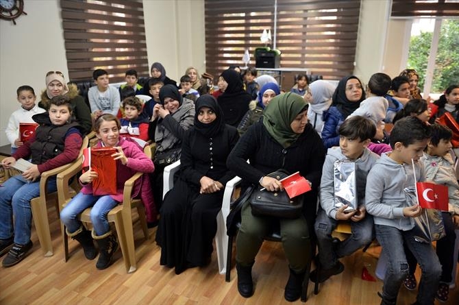 Suriyeli Yetim Çocuklara "Göçmenler Günü" Sürprizi 4