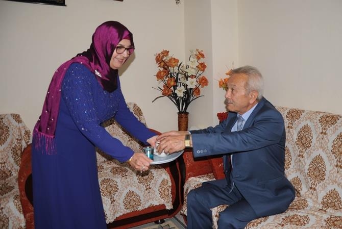 Türkiye-Kıbrıs Hattında Bitmeyen Aşk 1