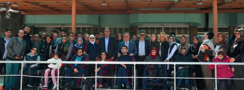 “Rejim Değişmeyecek, Hükümet Sistemi Değişecek” 12