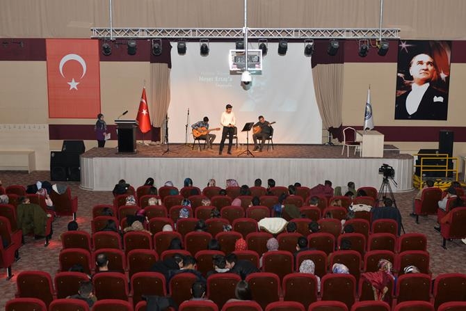 Bozkırın Tezenesi KMÜ'de Türküleriyle Anıldı 1