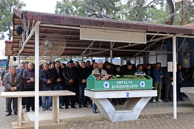 Nişanlı Kurbanı Simge Gözyaşları Arasında Duvağıyla Defnedildi 10