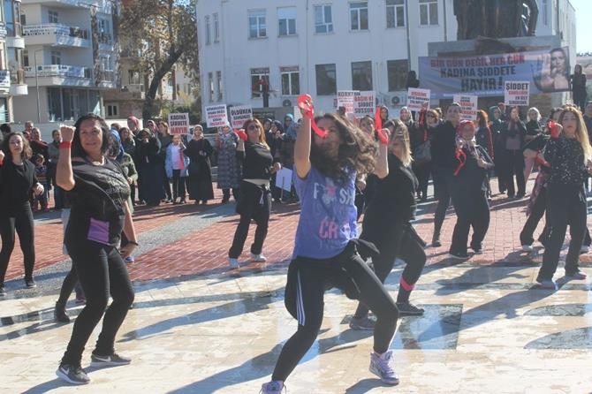 Antalya Manavgat’ta Kadına Şiddete Zumbalı Protesto 1