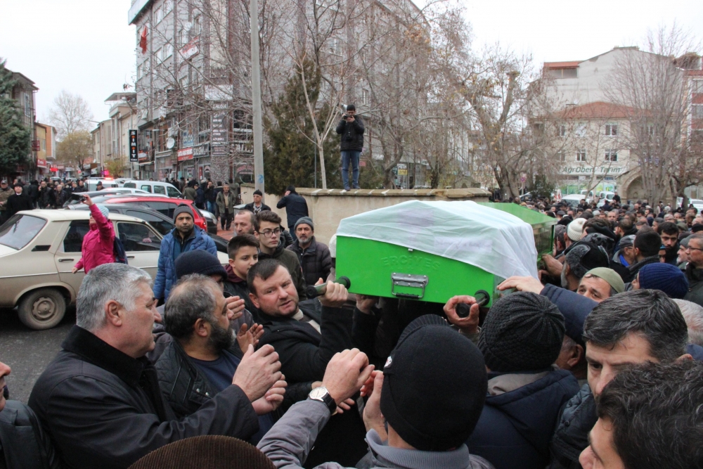 Hollanda’da Öldürülen Hümeyra Karaman’da Defnedilecek 10