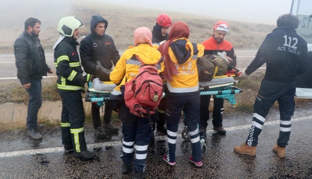 Aksaray’da Sisli Havada 10 Araç Birbirine Girdi: 2 Yaralı 6