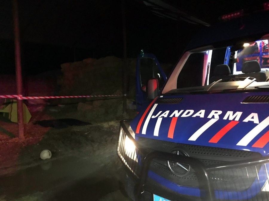 Konya'da Traktörün Şaftına Sıkışan İki Küçük Kardeş Hayatını Kaybetti 3