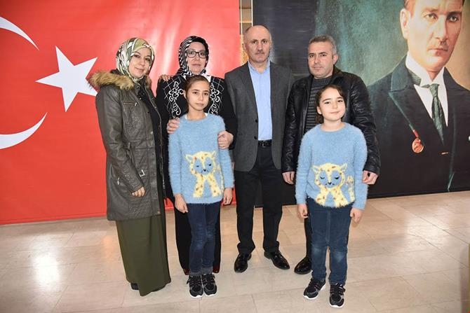 Vali Fahri Meral ve eşi Zehra Meral hanımefendi Sosyal Uyum Programı Kap 18