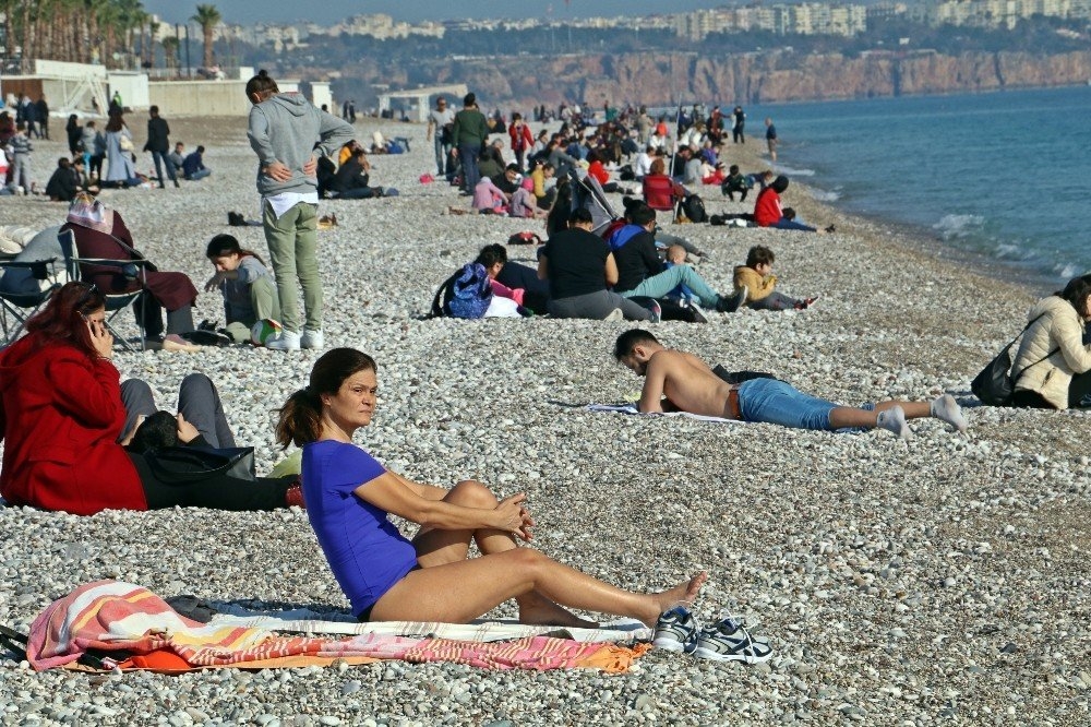 Antalya Yaza Kaldığı Yerden Devam Ediyor 11