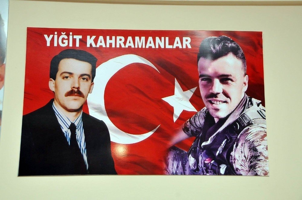 Konya'da Şehit Annesi Oğlunun Eşyalarıyla Evinin Odasında Müze Oluşturdu 2