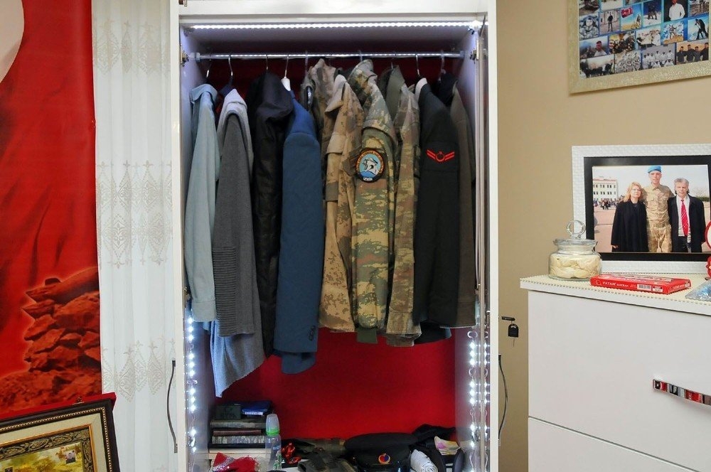 Konya'da Şehit Annesi Oğlunun Eşyalarıyla Evinin Odasında Müze Oluşturdu 4