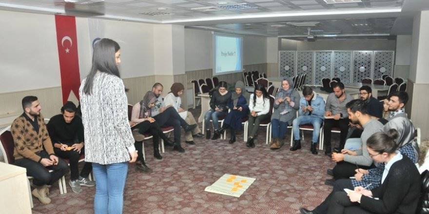 KMÜ'de Proje Yazma Eğitimi Verildi