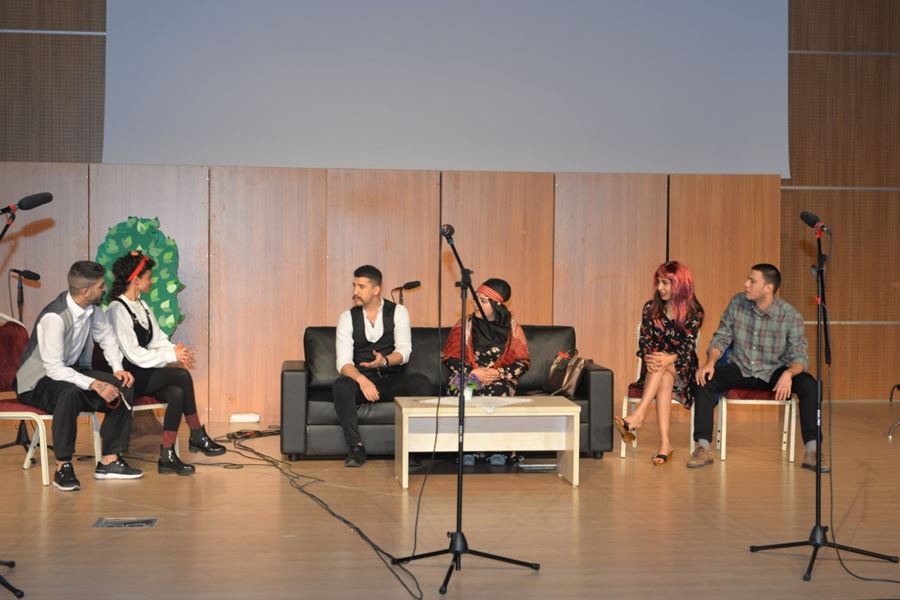 Karaman'da 'Sosyete Sevgilim' Tiyatro Oyunu İzleyicilerle Buluştu 11