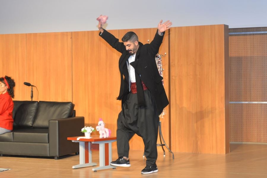 Karaman'da 'Sosyete Sevgilim' Tiyatro Oyunu İzleyicilerle Buluştu 4