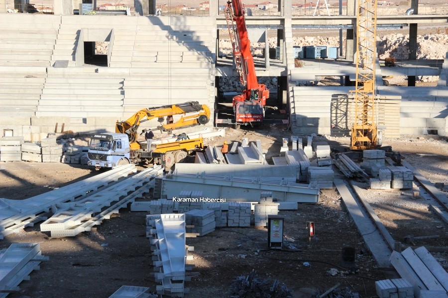 Karaman'a UEFA standartlarında stadyum yapımı 8
