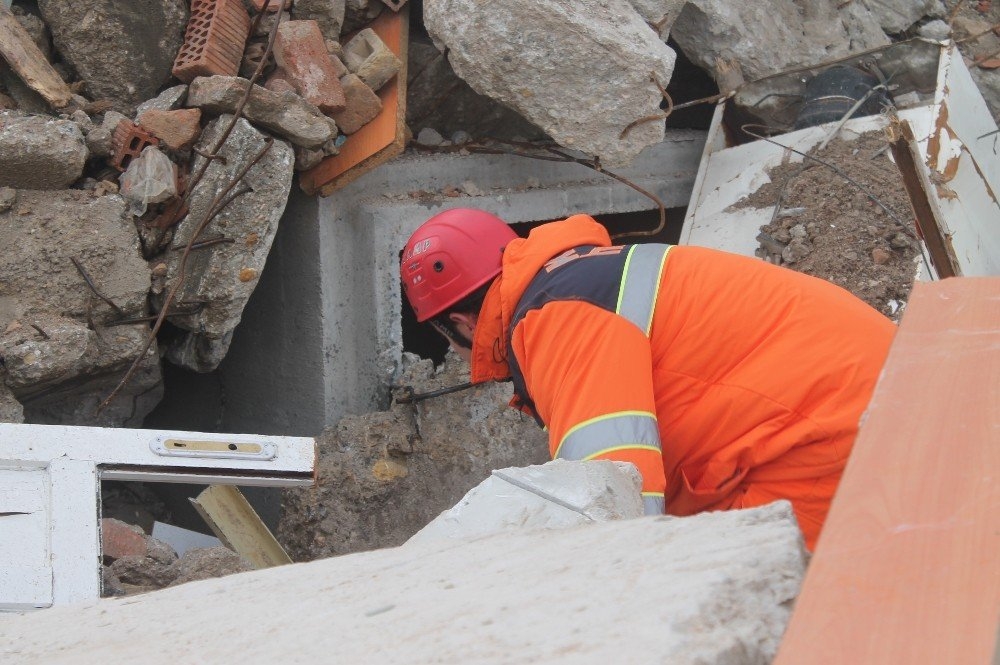 Konya’da Helikopter Destekli Gerçeğini Aratmayan Deprem Tatbikatı 8