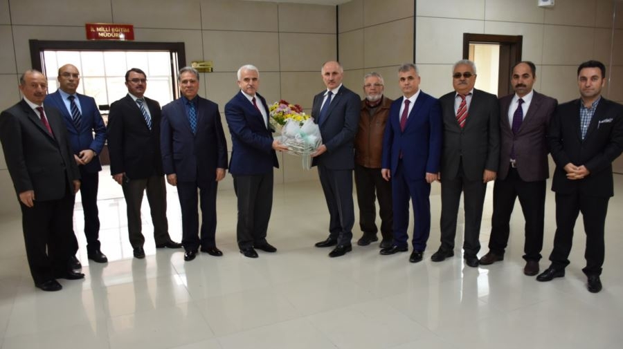 Karaman Valisi Fahri Meral , İl Milli Eğitim Müdürü Mevlüt Kuntoğlunu Zi 2