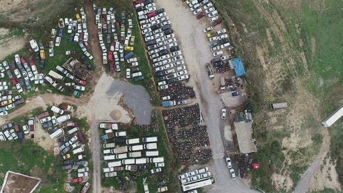 Milyonluk Araçlar Günden Güne Çürüyor 10