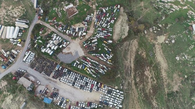 Milyonluk Araçlar Günden Güne Çürüyor 2