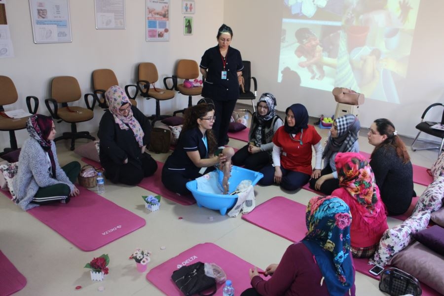 Karaman Devlet Hastanesi 'Gebe Okulu' Daha Konforlu ve Sağlıklı Doğum Ya 9