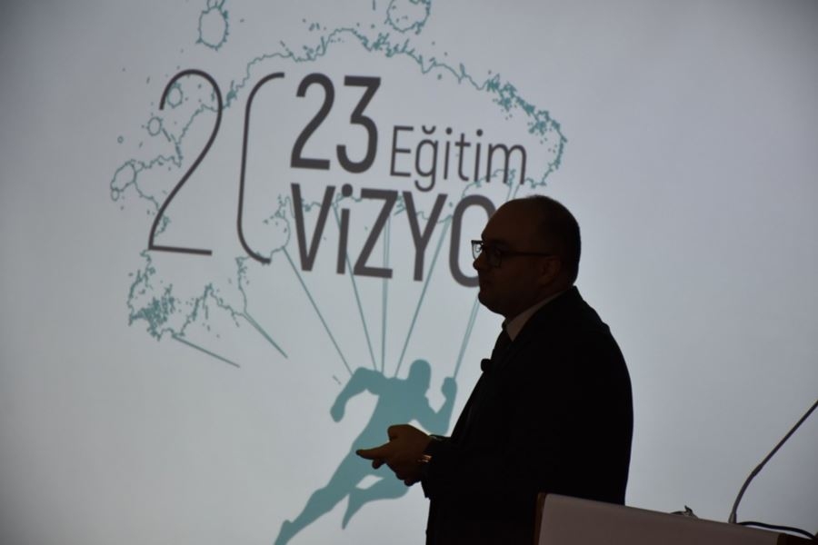 Karaman'da Eğitim Liderlerine 2023 Eğitim Vizyonu Semineri 11