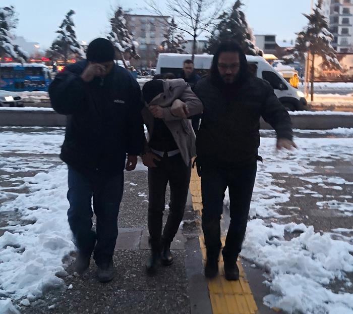 İç Anadolu Bölgesinde İl İl Gezen Suç Çetesi Operasyonla Çökertildi 6