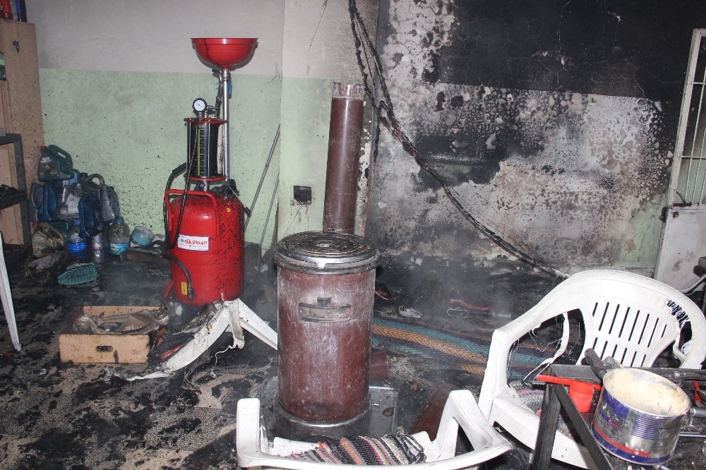 Karaman'da Tamirhane Yangını 1