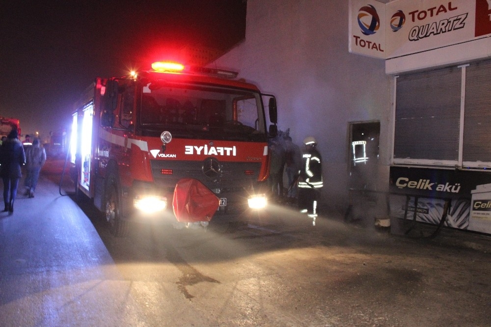 Karaman'da Tamirhane Yangını 3