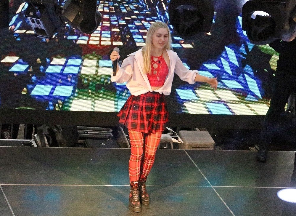 Antalya’da Aleyna Tilki İzdihamı 11