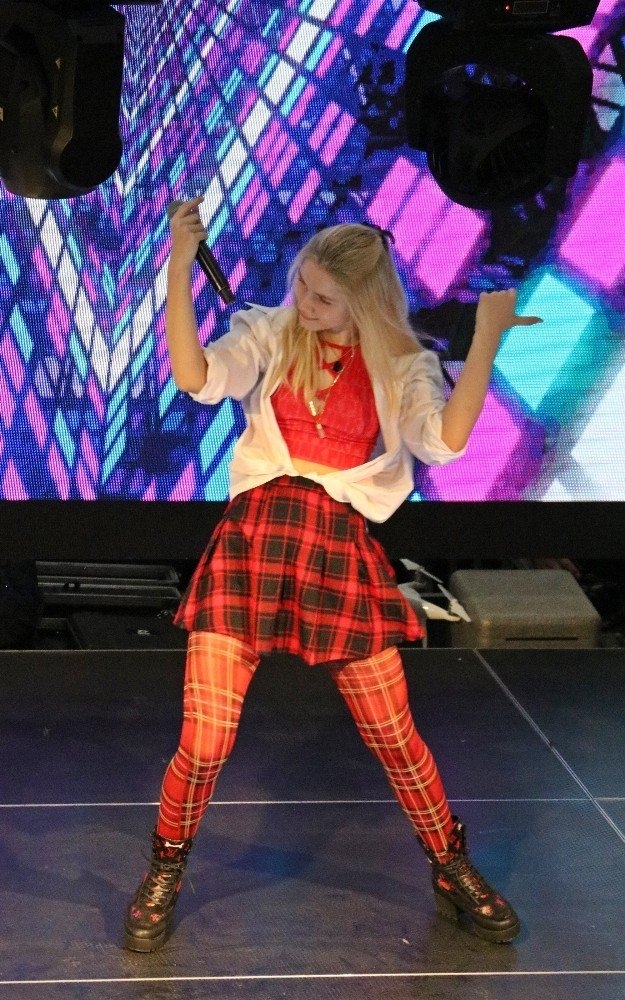 Antalya’da Aleyna Tilki İzdihamı 12