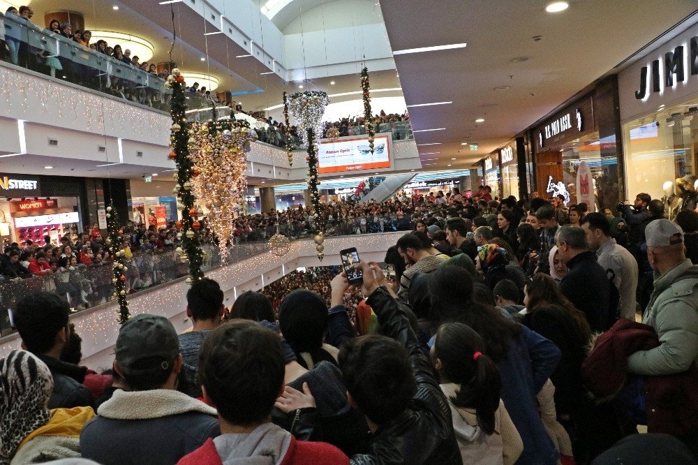 Antalya’da Aleyna Tilki İzdihamı 5