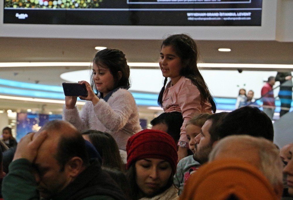 Antalya’da Aleyna Tilki İzdihamı 7