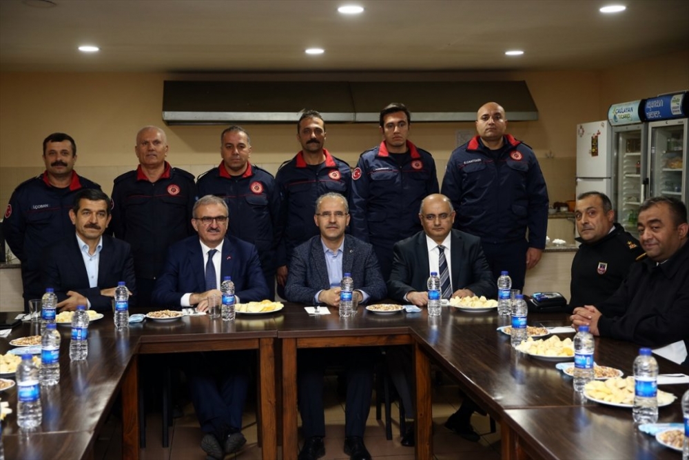 Antalya'da Şehit Oğlunun Adını Taşıyan Polis Merkezinden Emekli Oldu 7