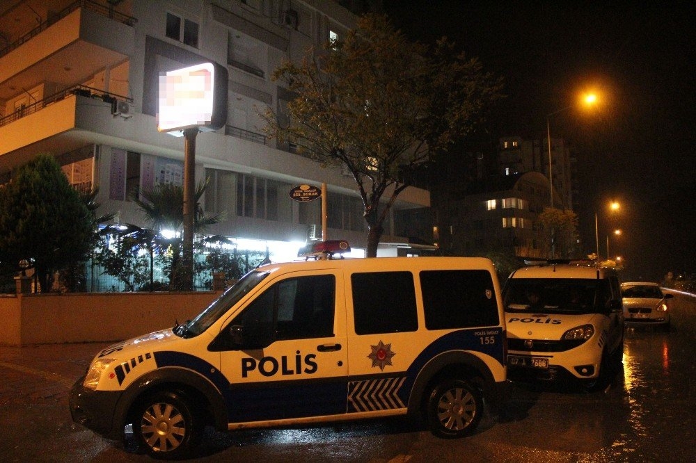 Antalya’da Silahlı Market Soygunu 1