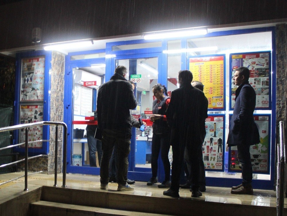 Antalya’da Silahlı Market Soygunu 3