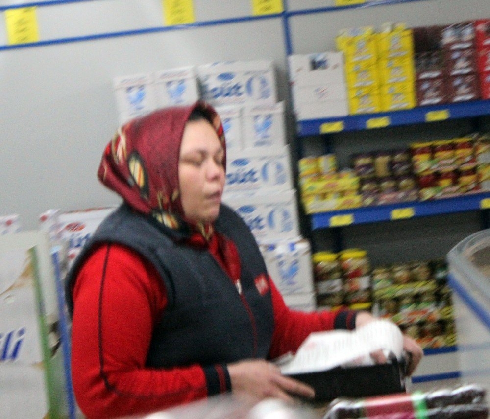 Antalya’da Silahlı Market Soygunu 4