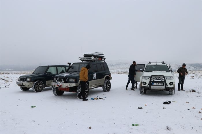 Hayvanlar İçin 15 Yıldır Doğaya Yem Bırakıyor 3
