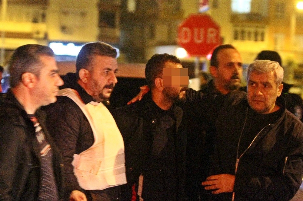 Antalya'da Eşi Evi Terk Edince, Ortalığı Birbirine Kattı 8