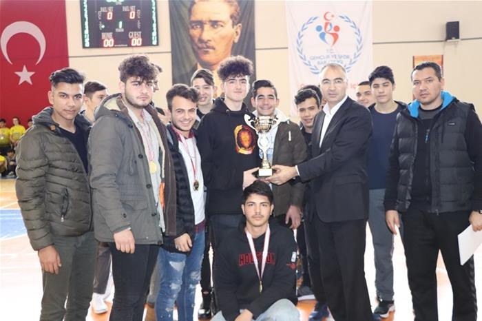 Gençlerde Hentbolun Şampiyonları Belli Oldu 16