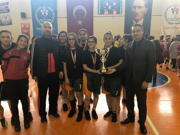 Gençlerde Hentbolun Şampiyonları Belli Oldu 2